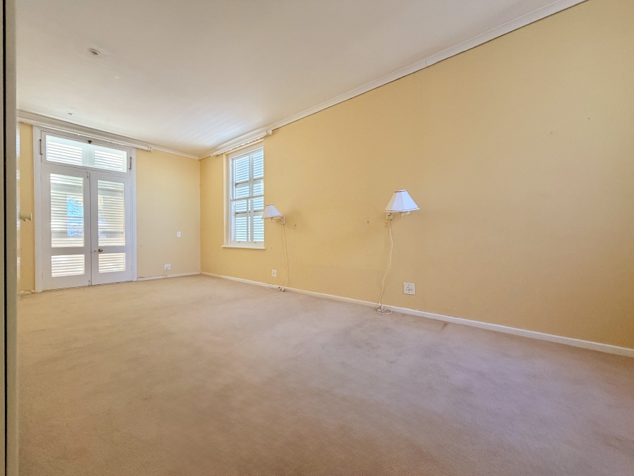 4 Bedroom Property for Sale in Voelklip Western Cape